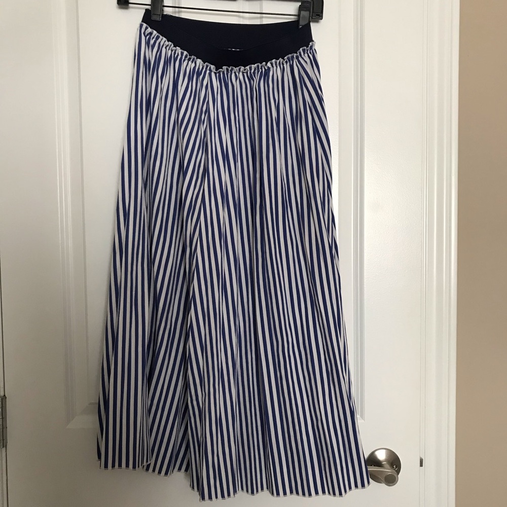 Zara pleated midi/maxi flowy skirt